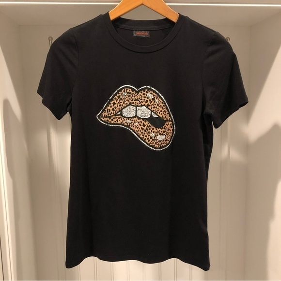 Black T-Shirt with Cheetah Print Lips! - Picture 1 of 4